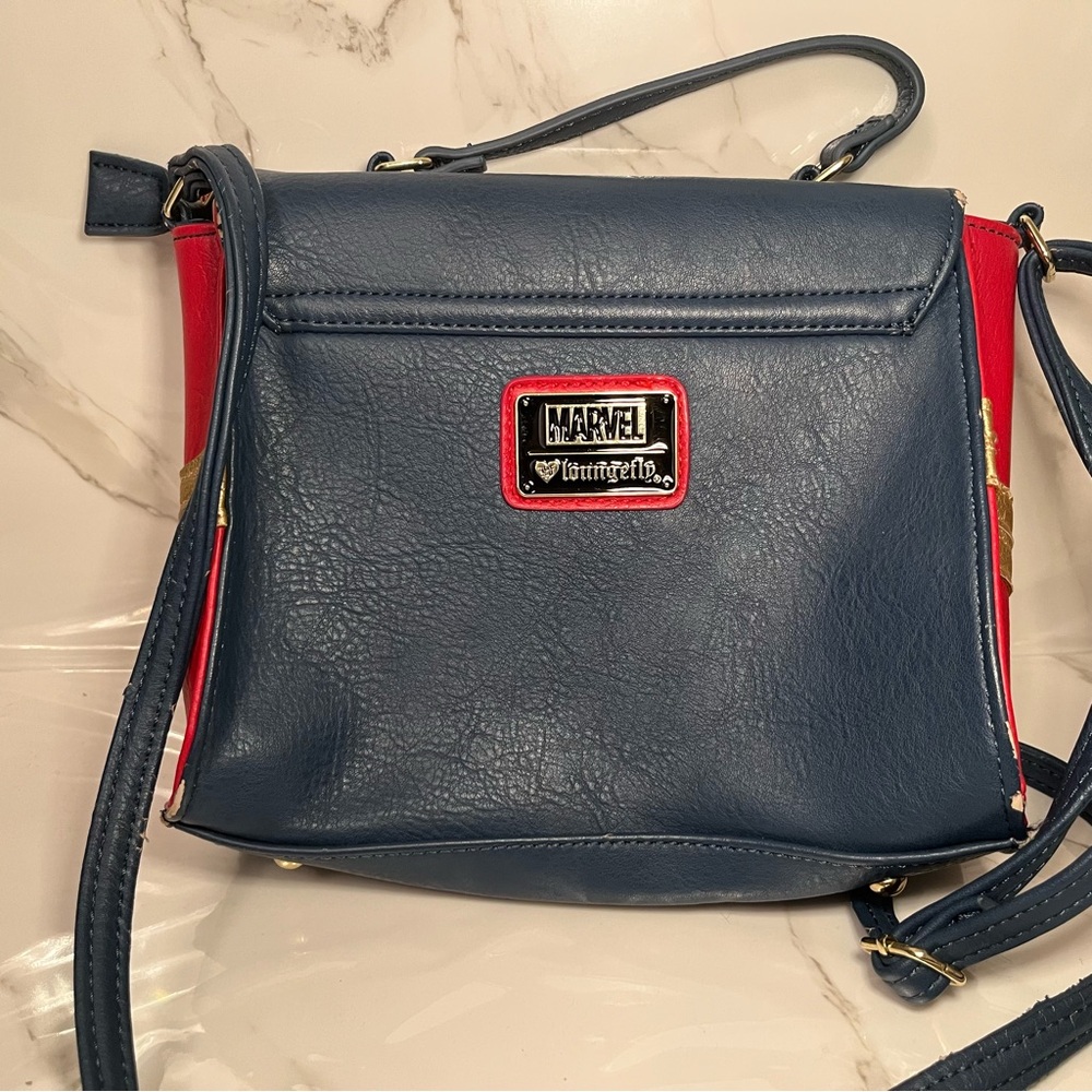 Marvel Loungefly Crossbody Bag - Picture 5 of 11